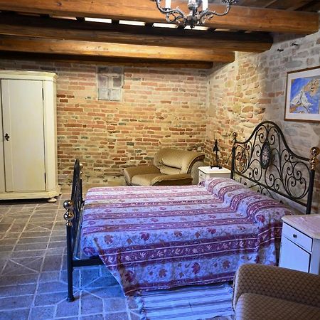 Il Poggio Villa Mombaroccio Exteriör bild